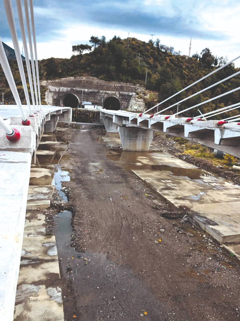 Hasbahçe – Kırgıcak Arası Dim Çayı Köprüsü Hasbahçe – Kırgıcak Arası Dim Çayı Köprüsü