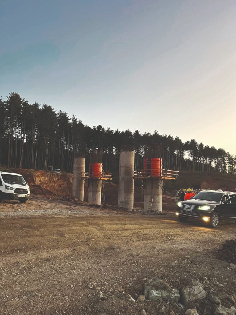 Kastamonu Şehit Şerife Bacı Viyadüğü Yapım İşi Kastamonu Şehit Şerife Bacı Viyadüğü Yapım İşi