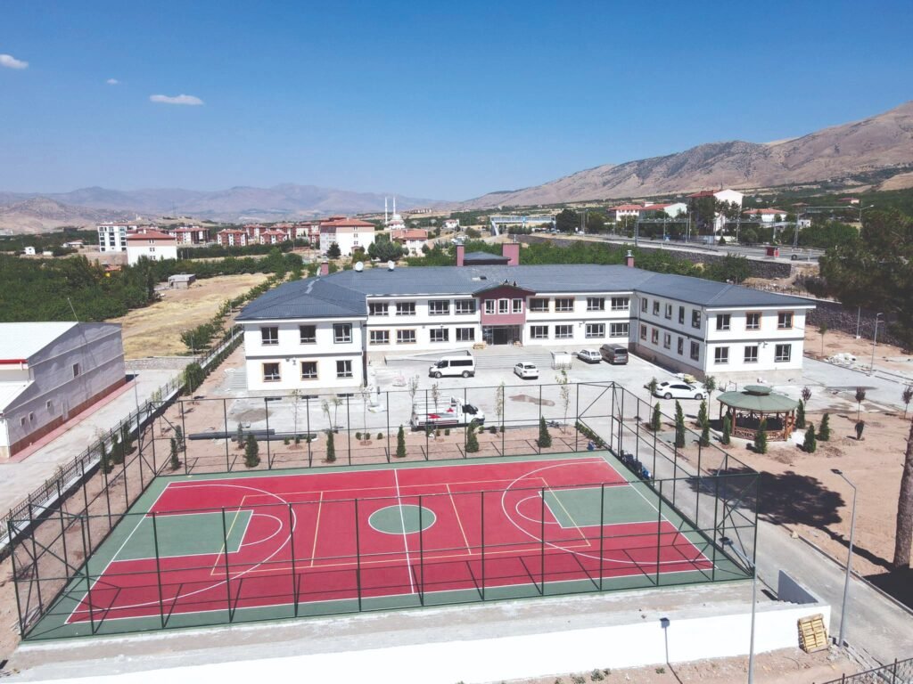 Malatya Kale İzollu Çok Programlı Anadolu Lisesi Malatya Kale İzollu Çok Programlı Anadolu Lisesi